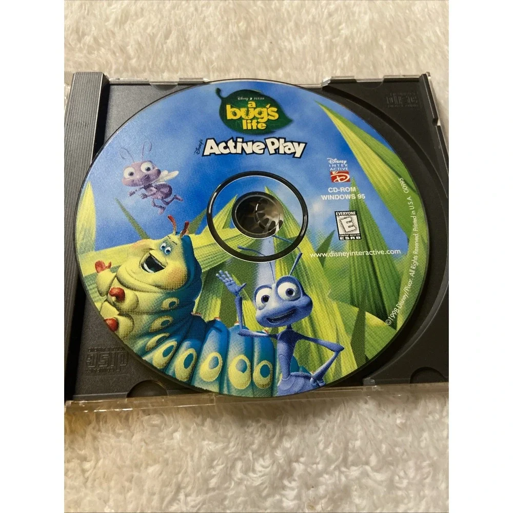 PC CD-ROM Disney Active Play A Bug's Life 1st Grade Program Manual PC CD ROM X2‎